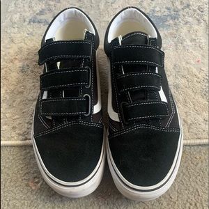 Vans old school Velcro shoe